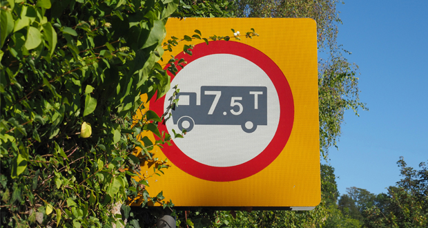 Image for Branston Railway Bridge restricted to vehicles under 7.5 tonnes